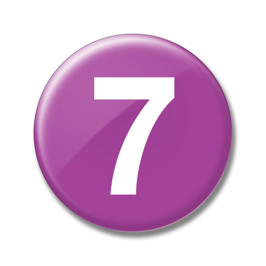 Round magnet with the purple logo for the 7 Line