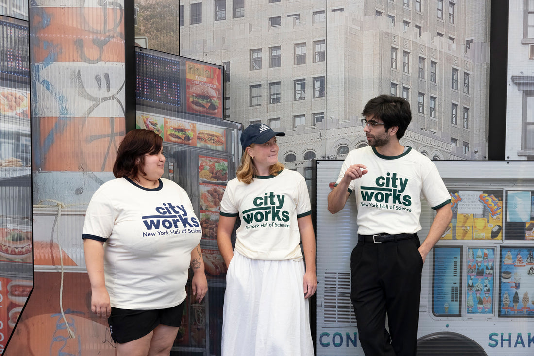 Camiseta THINK del Salón de Ciencias de Nueva York